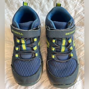 Kids’ Merrell Outback Mid Hiking Boots - size 11